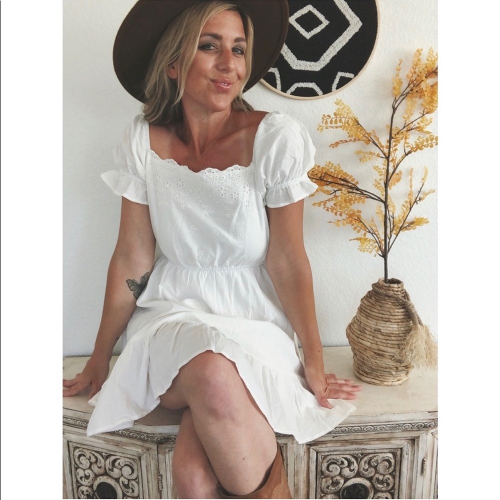 New! White Boho Peasant Dress - Picture 4 of 8